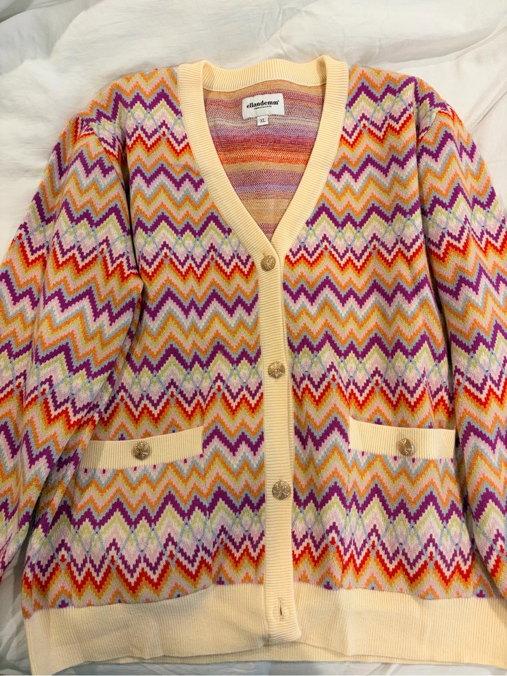 Ellandem Cream Multicolor Chevron Cardigan with Pocket Details